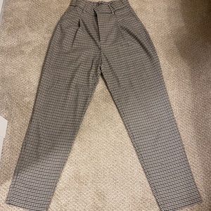 Brown-green plaid mom style trouser